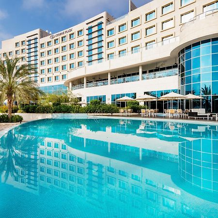 Crowne Plaza Muscat Ocec By Ihg Hotel Екстериор снимка