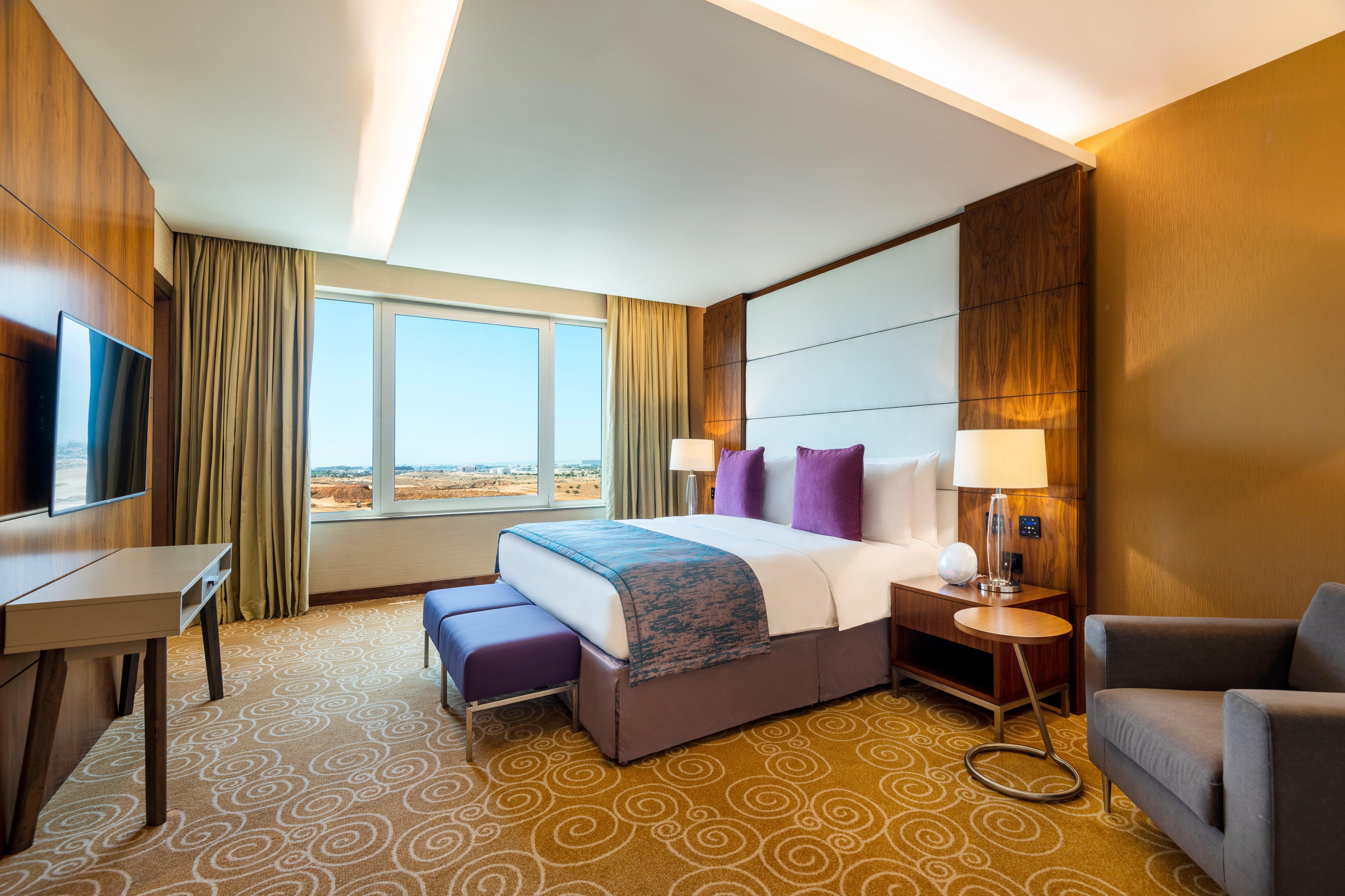Crowne Plaza Muscat Ocec By Ihg Hotel Екстериор снимка