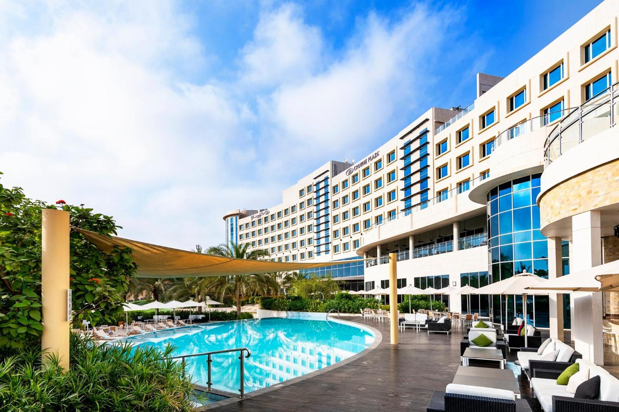 Crowne Plaza Muscat Ocec By Ihg Hotel Екстериор снимка
